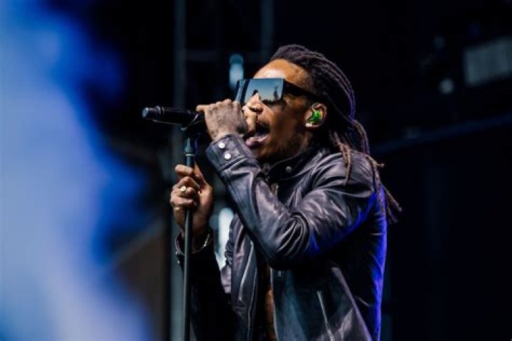 Wiz Khalifa & Logic Plot Vinyl Verse Summer Tour Across U.S. |